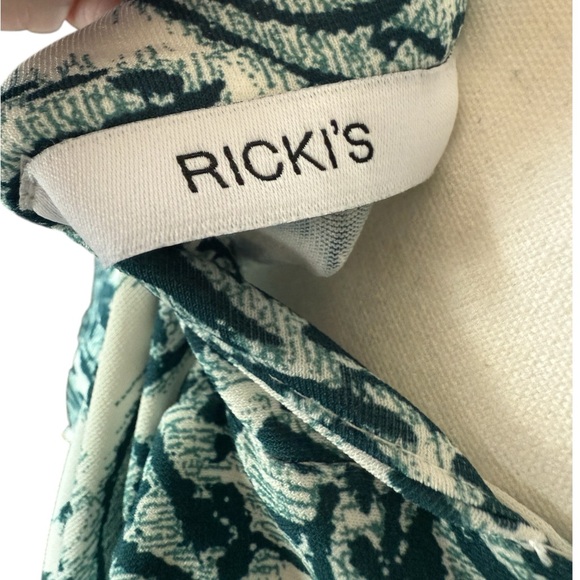 Ricki’s Wrap Dress, NWTS, green/white, midi, floral, size - Picture 6 of 8